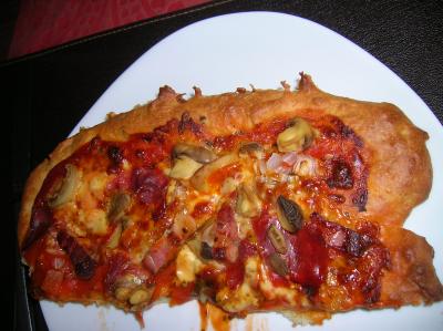 PIZZA CASERA